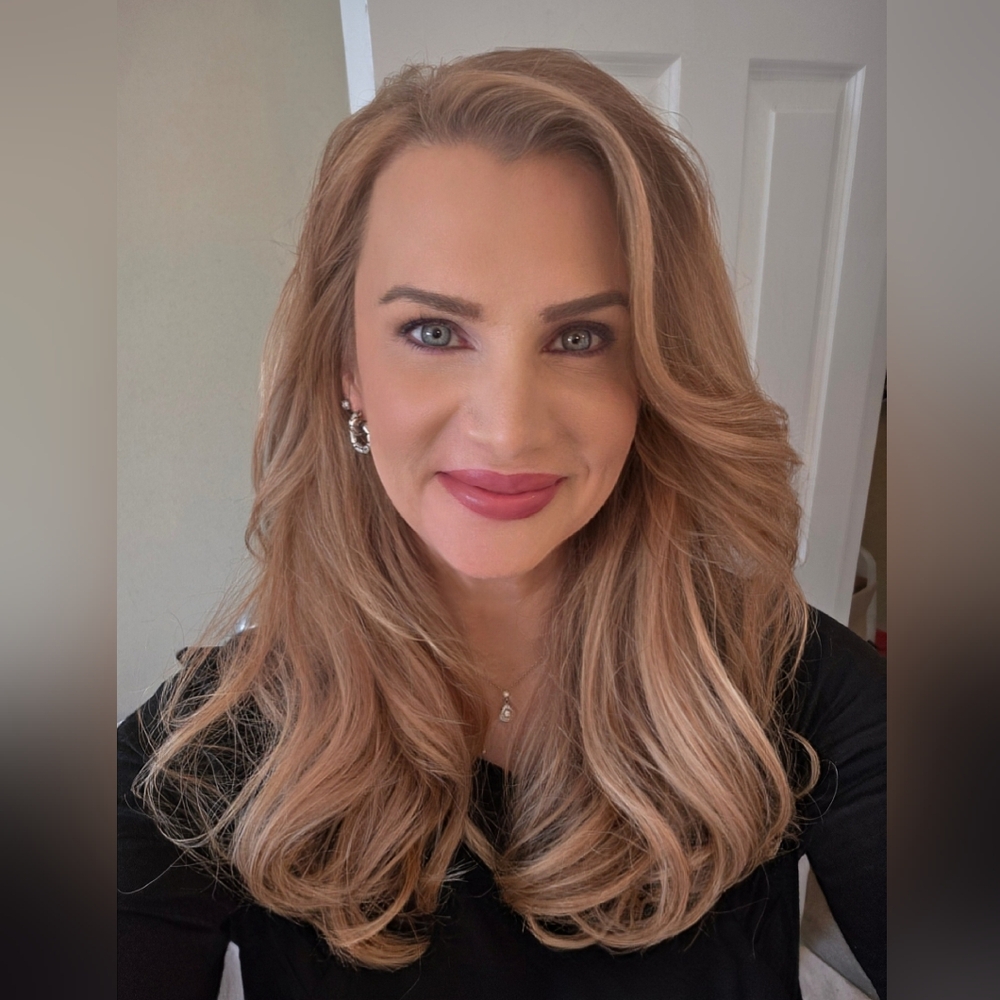 Meet your Posher, Suzanne